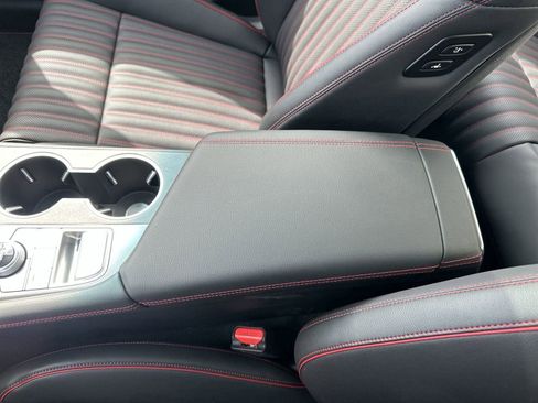 New 2025 Genesis G70 2.5T w/ Sport Prestige Package image 27