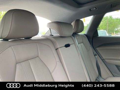 Used 2025 Audi Q5 Premium Plus w/ Premium Plus image 26