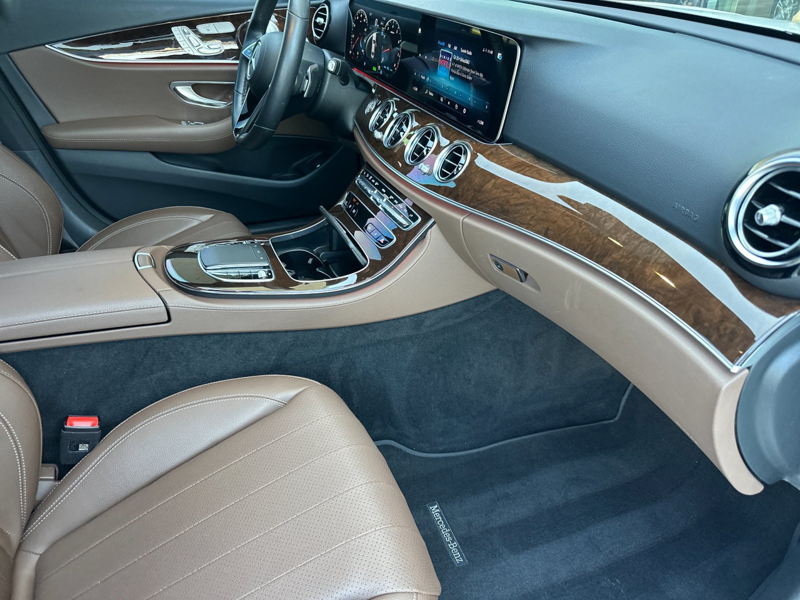 Certified 2023 Mercedes-Benz E 450 4MATIC Sedan image 17