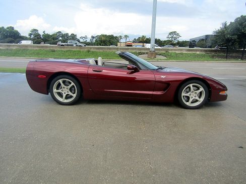 Used 2003 Chevrolet Corvette Convertible w/ Preferred Equipment Group1 RWD image 4