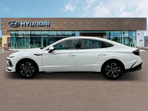 Used 2025 Hyundai Sonata SEL AWD/4WD image 3