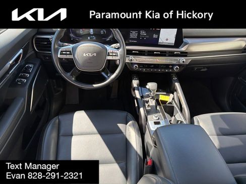 Used 2025 Kia Telluride S FWD image 17
