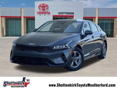 Used 2022 Kia K5 LXS FWD image 1