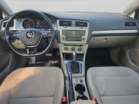 Used 2017 Volkswagen Golf SE FWD image 11