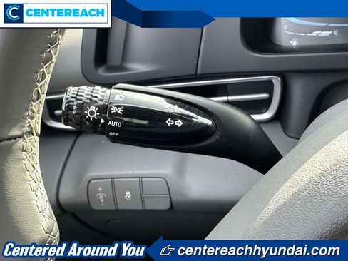 Used 2025 Hyundai Elantra Sport image 20