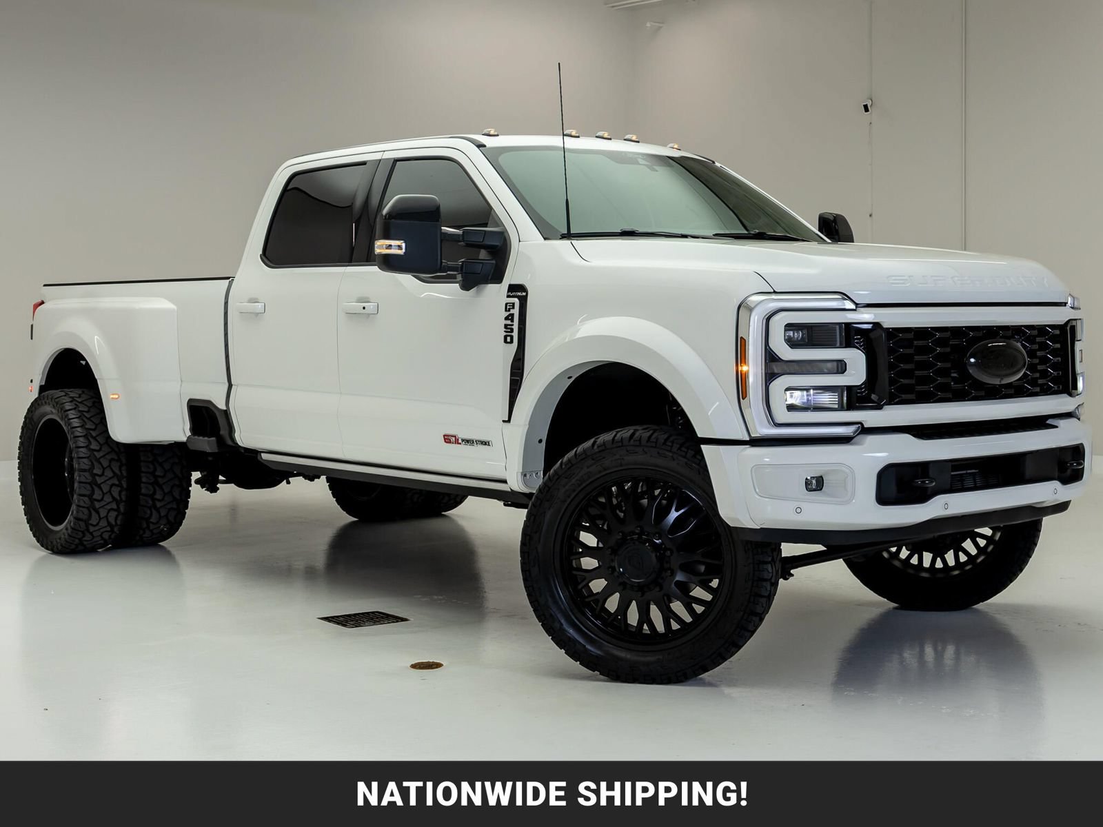 Used 2026 Ford F450 Platinum w/ FX4 Off-Road Package AWD/4WD image 1
