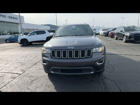 Used 2017 Jeep Grand Cherokee Limited image 3