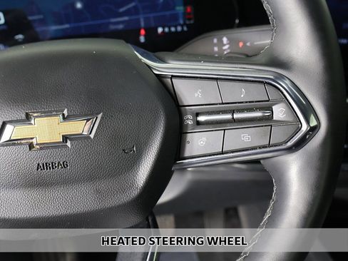 Used 2025 Chevrolet Equinox LT w/ Convenience Package II image 6