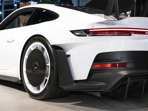 Used 2025 Porsche 911 GT3 RS RWD image 36