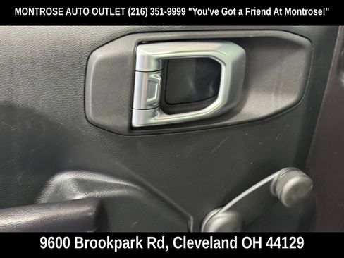 Used 2018 Jeep Wrangler Sport AWD/4WD image 15