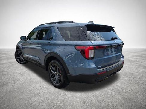 Certified 2025 Ford Explorer ST-Line w/ Premium Package AWD/4WD image 6