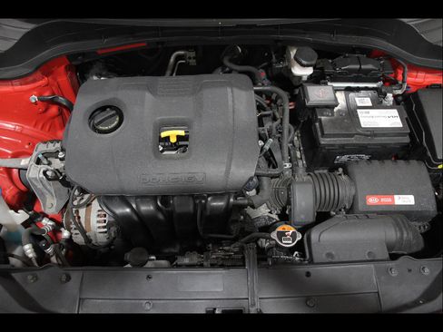 Used 2020 Kia Soul LX FWD image 19