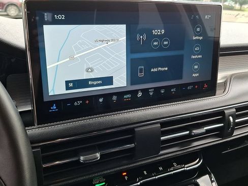 Certified 2023 Lincoln Corsair AWD w/ Equipment Group 101A image 3