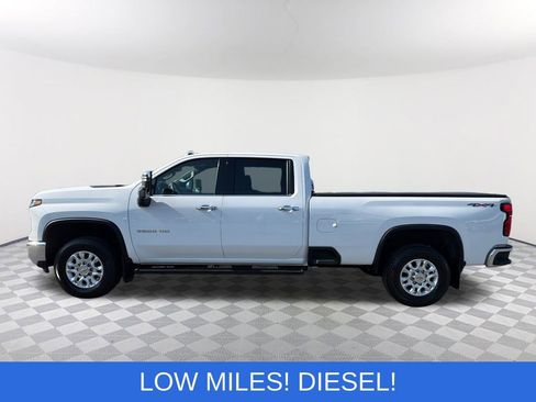 Used 2024 Chevrolet Silverado 3500 LTZ w/ LTZ Convenience Package AWD/4WD image 8