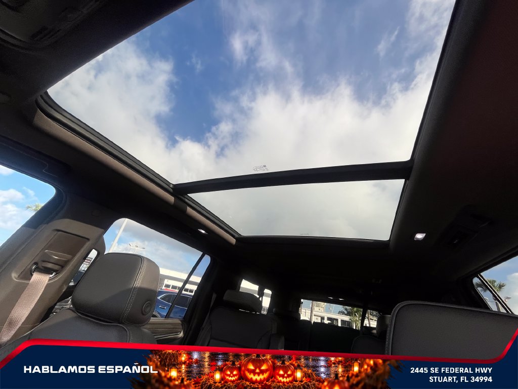 Used 2021 GMC Yukon XL Denali w/ Denali Premium Package AWD/4WD image 28