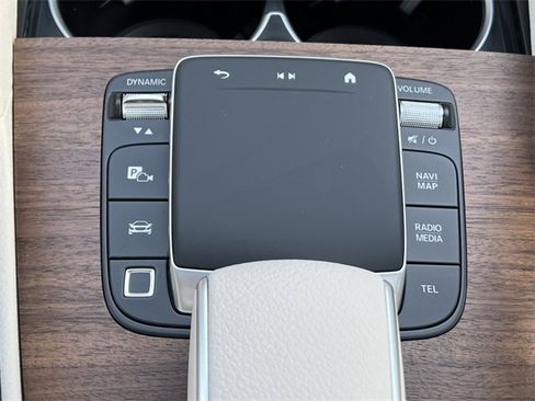 Certified 2025 Mercedes-Benz GLS 450 4MATIC image 32