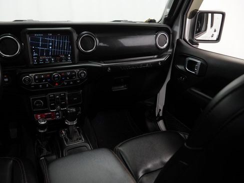 Certified 2021 Jeep Wrangler Unlimited Rubicon w/ Xtreme Recon 35" Tire Package image 31