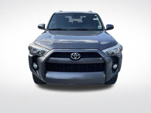 Used 2017 Toyota 4Runner SR5 RWD image 8