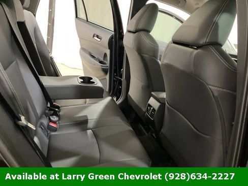 Used 2026 Toyota Corolla Cross XLE image 22