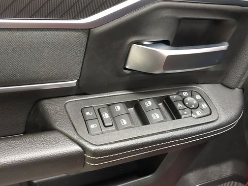 Used 2026 RAM 2500 Big Horn AWD/4WD image 25