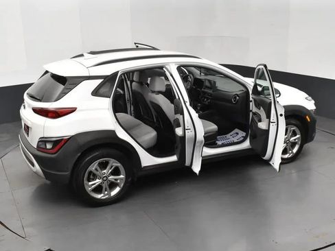 Used 2023 Hyundai Kona SEL FWD image 6