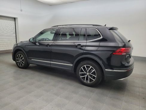 Used 2021 Volkswagen Tiguan SE w/ Panoramic Sunroof Package image 3