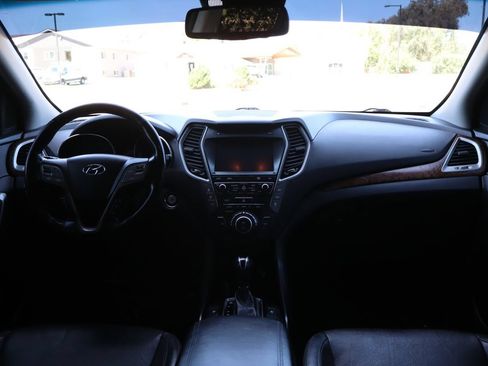 Used 2017 Hyundai Santa Fe Limited AWD/4WD image 16