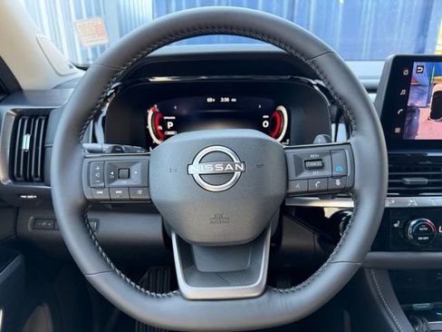 New 2026 Nissan Pathfinder SL w/ SL Premium Package image 18