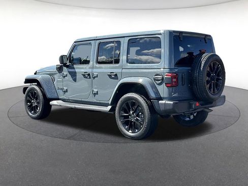 Certified 2025 Jeep Wrangler Unlimited Sahara AWD/4WD image 3