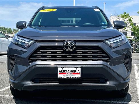 Used 2025 Toyota RAV4 XLE AWD/4WD image 3
