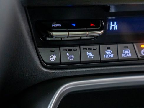 Used 2024 MAZDA CX-90 3.3 Turbo w/ Premium Plus Pkg image 28