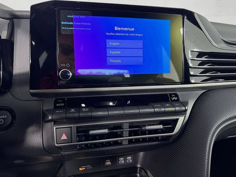 New 2026 Toyota Camry SE FWD image 18