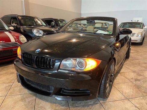 Used 2009 BMW 135i Convertible image 45