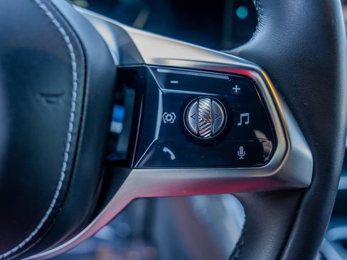 Used 2024 BMW i7 eDrive50 image 7