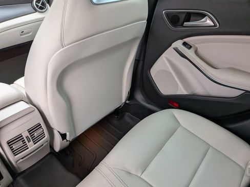 Used 2019 Mercedes-Benz CLA 250 image 31