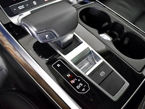 Used 2019 Audi Q8 Premium w/ Convenience Package image 38