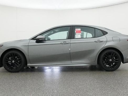 New 2026 Toyota Camry SE FWD image 19