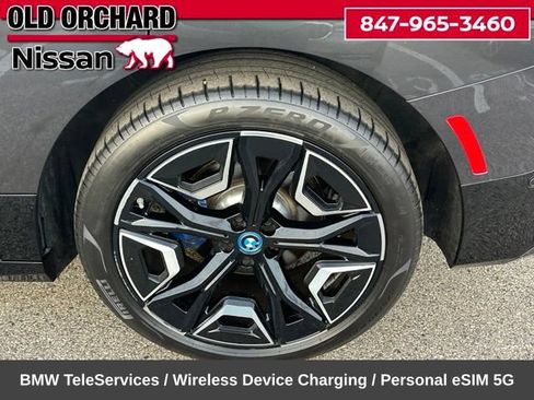 Used 2022 BMW iX xDrive50 w/ Premium Package AWD/4WD image 12