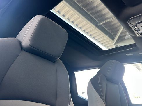 Used 2024 Toyota Tacoma TRD Off-Road w/ TRD Off Road Upgrade Package image 15