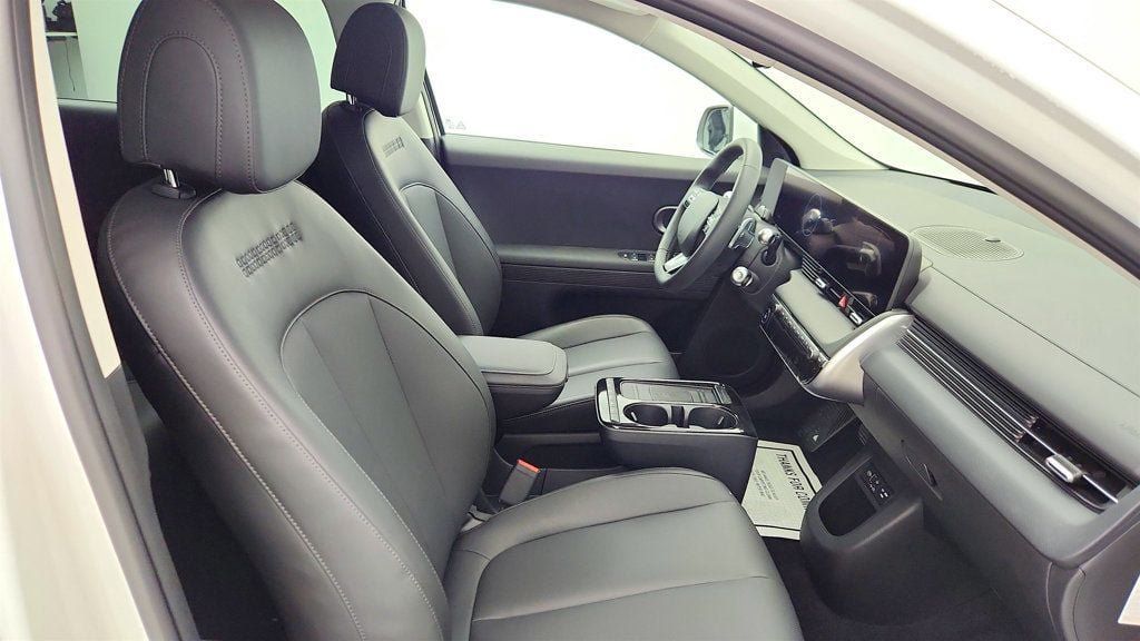 Used 2025 Hyundai Ioniq 5 SEL RWD image 23