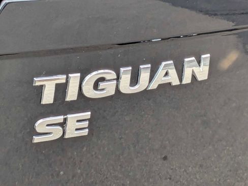 Used 2019 Volkswagen Tiguan SE AWD/4WD image 11