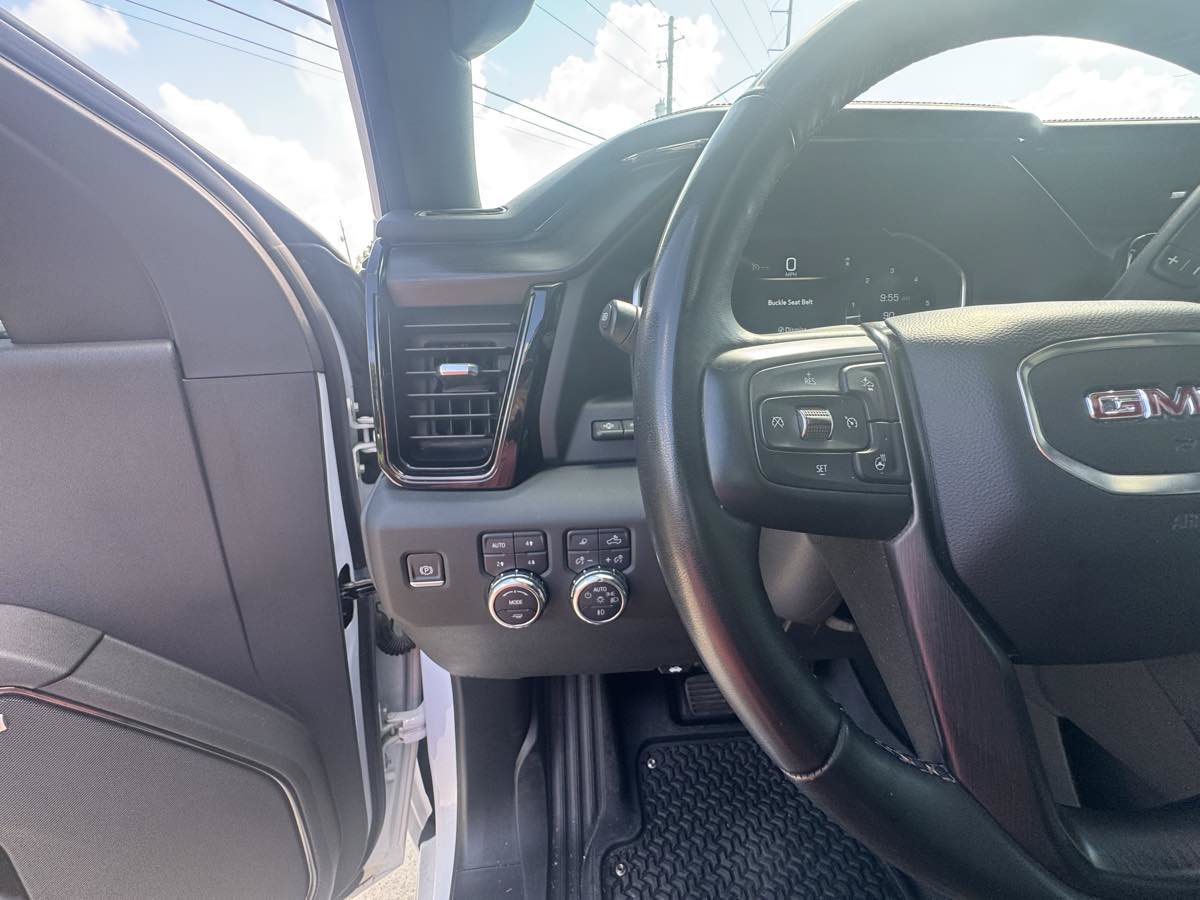 Used 2024 GMC Sierra 2500 AT4 w/ AT4 Premium Plus Package AWD/4WD image 15