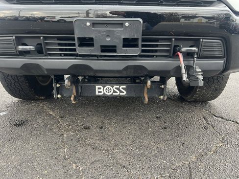 Used 2023 Chevrolet Silverado 3500 W/T w/ WT Convenience Package image 34