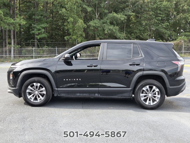 Used 2025 Chevrolet Equinox LT AWD/4WD image 2