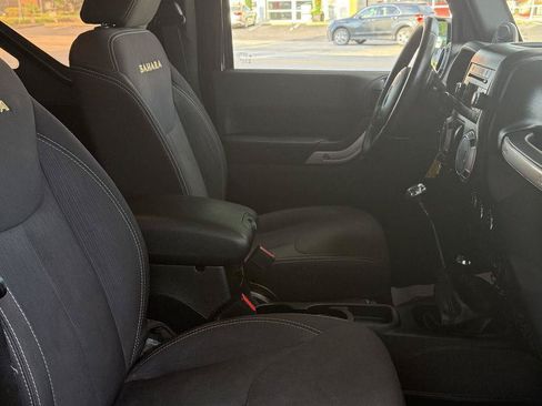 Used 2014 Jeep Wrangler Sahara w/ Connectivity Group AWD/4WD image 20