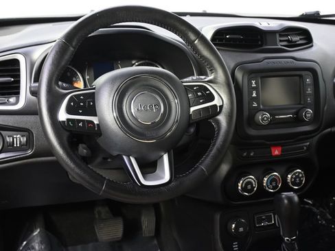Used 2016 Jeep Renegade Latitude w/ Cold Weather Group AWD/4WD image 12