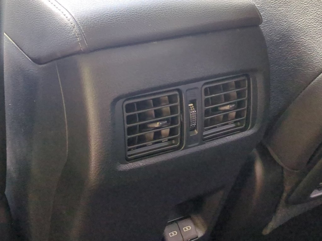 Used 2024 Toyota 4Runner Limited AWD/4WD image 26