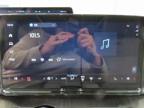 Used 2025 Ford Expedition Platinum w/ Platinum Ultimate Package image 26