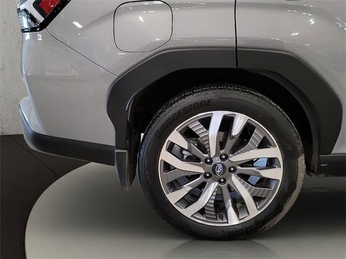 Used 2025 Subaru Forester Touring image 33