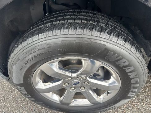 Used 2022 Ford F150 Lariat AWD/4WD image 6